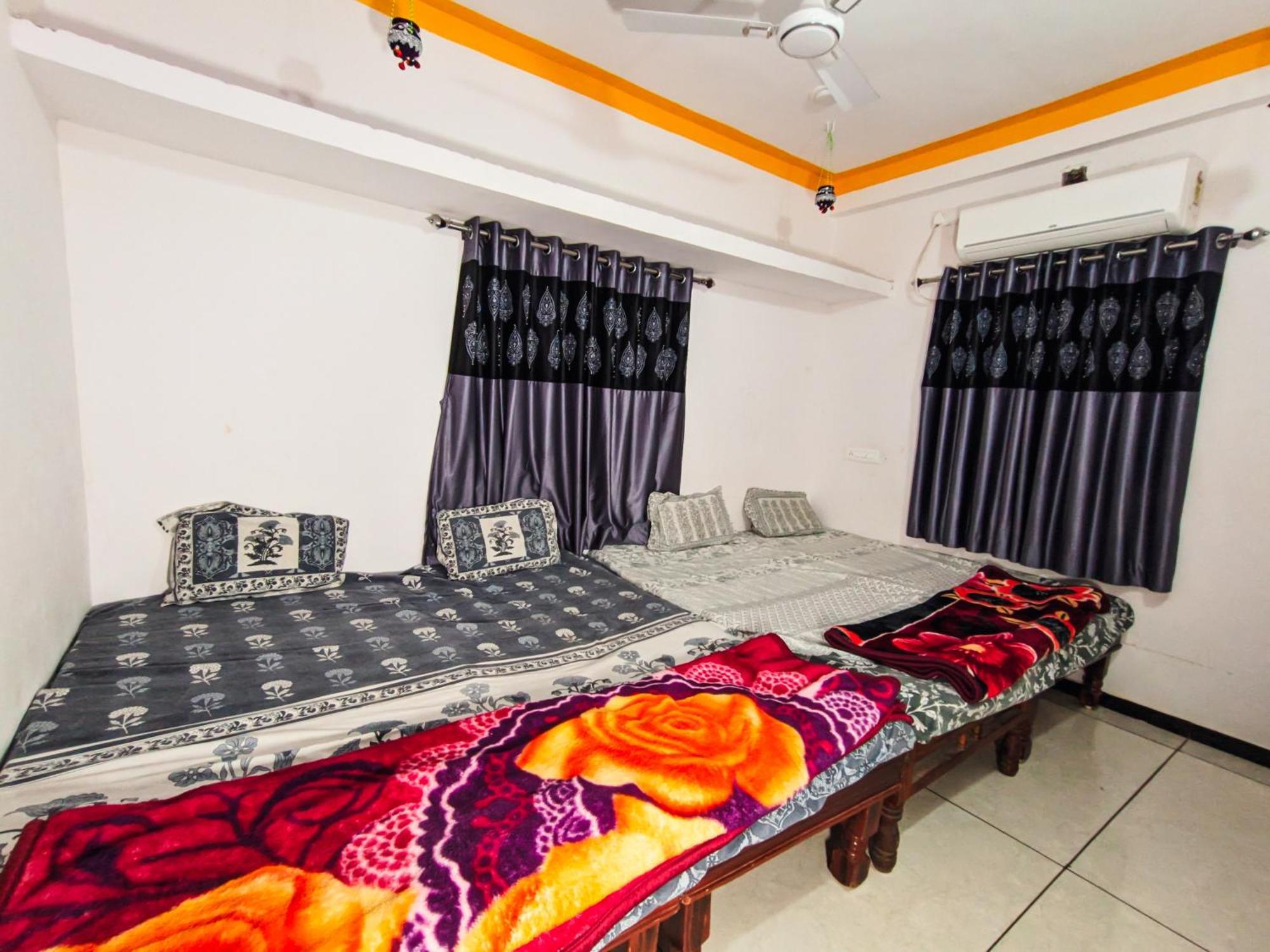 Bhavya Homestay Garudeshwar Ngoại thất bức ảnh