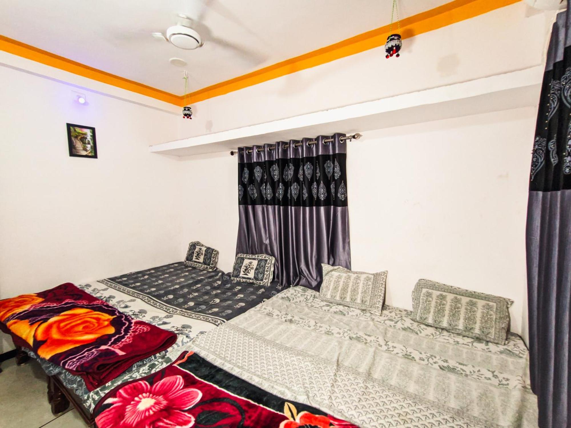 Bhavya Homestay Garudeshwar Ngoại thất bức ảnh