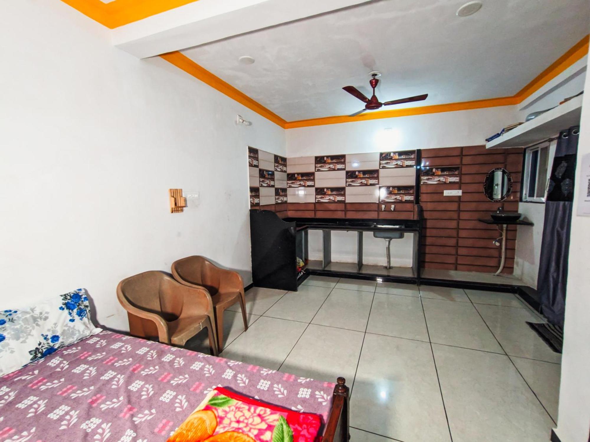 Bhavya Homestay Garudeshwar Ngoại thất bức ảnh